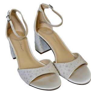 Betsey Johnson pearl blue bottom block heels. Size 9